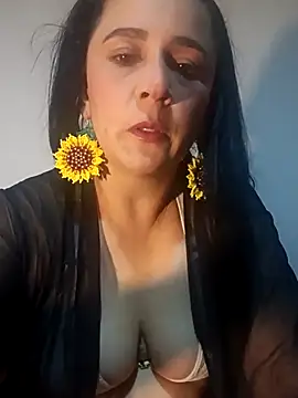 Snapshot of Sex_Annie chatting on 02-12-26, 03:34 Sex Annie online show from 02-12-26, 03:34