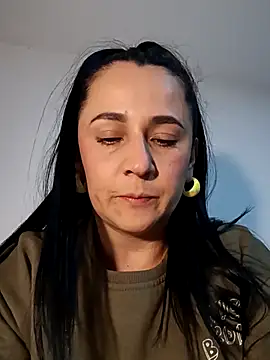 Snapshot of Sex_Annie chatting on 02-24-26, 04:43 Sex Annie online show from 02-24-26, 04:43