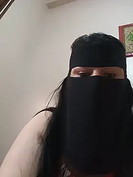 fati35flou online show from 06-12-26, 07:29