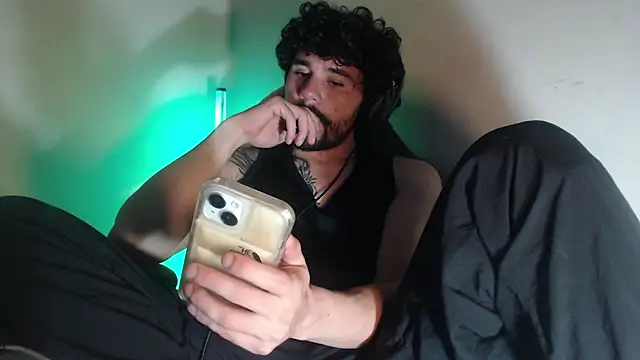 Snapshot of LuciferSantoryu chatting on 02-03-26, 05:16 LuciferSantoryu online show from 02-03-26, 05:16