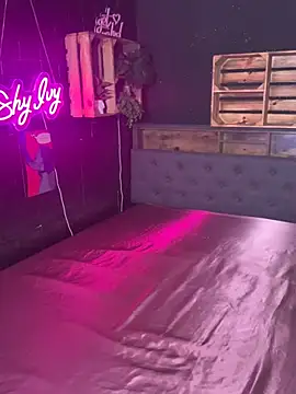 Snapshot of Shy-Ivy chatting on 01-07-26, 10:56 Shy-Ivy online show from 01-07-26, 10:56