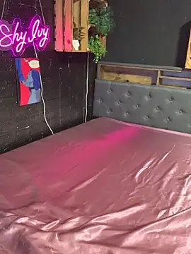 Snapshot of Shy-Ivy chatting on 01-15-26, 10:46 Shy-Ivy online show from 01-15-26, 10:46