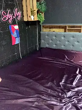 Snapshot of Shy-Ivy chatting on 03-05-26, 10:17 Shy-Ivy online show from 03-05-26, 10:17