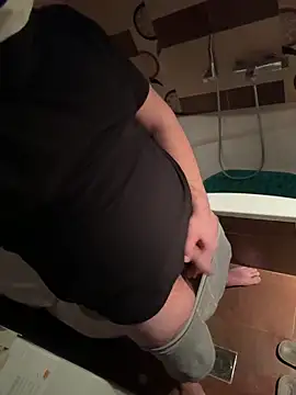 Locotre22 online show from 12-04-25, 05:28