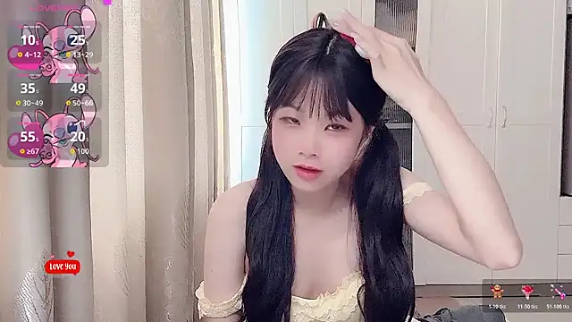 Snapshot of bunny-- chatting on 06-27-26, 05:12 bunny-- online show from 06-27-26, 05:12