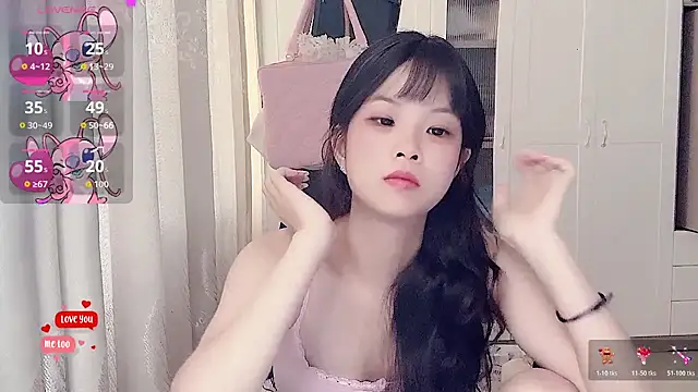 Snapshot of bunny-- chatting on 07-12-26, 04:25 bunny-- online show from 07-12-26, 04:25