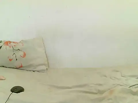 BrunetteNaomi8 online show from 11-24-25, 09:14