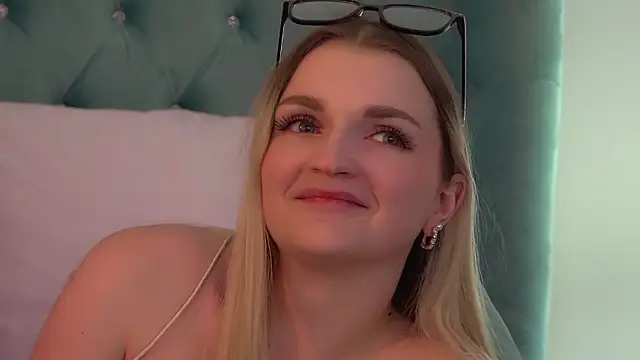 Snapshot of AnnyRaii chatting on 02-03-26, 06:40 AnnyRaii online show from 02-03-26, 06:40