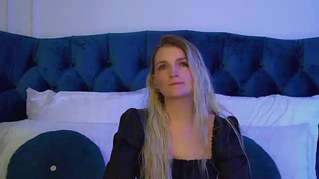 Snapshot of AnnyRaii chatting on 02-26-26, 06:18 AnnyRaii online show from 02-26-26, 06:18