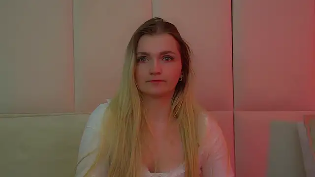 Snapshot of AnnyRaii chatting on 03-12-26, 06:08 AnnyRaii online show from 03-12-26, 06:08