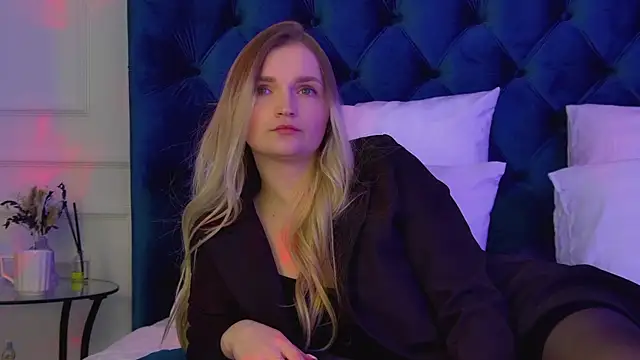 Snapshot of AnnyRaii chatting on 03-14-26, 06:02 AnnyRaii online show from 03-14-26, 06:02