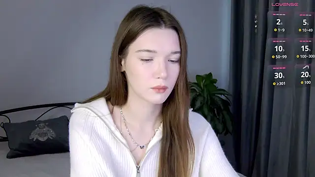 NicoletteBean online show from 11-21-25, 08:02