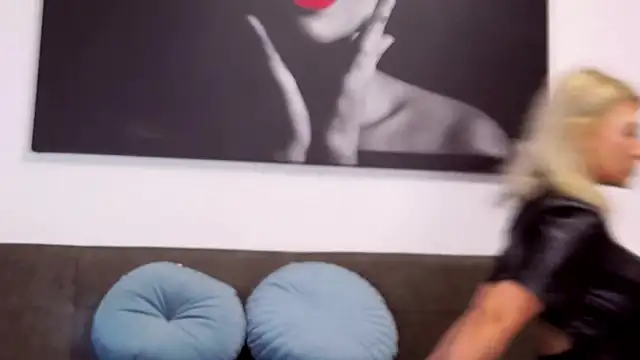 KaylinJan online show from 11-26-25, 06:25