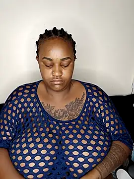 Snapshot of Chubbycharmdoll chatting on 11-20-25, 10:37 Chubbycharmdoll online show from 11-20-25, 10:37