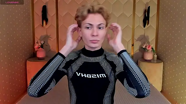 Snapshot of Even_Vrot chatting on 11-29-25, 07:50 Even Vrot online show from 11-29-25, 07:50