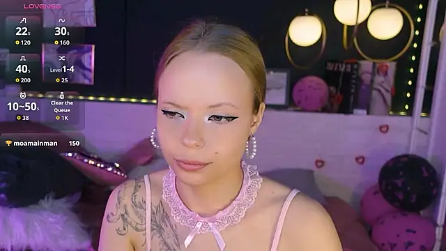 Snapshot of lucy_loy chatting on 02-15-26, 07:38 lucy loy online show from 02-15-26, 07:38