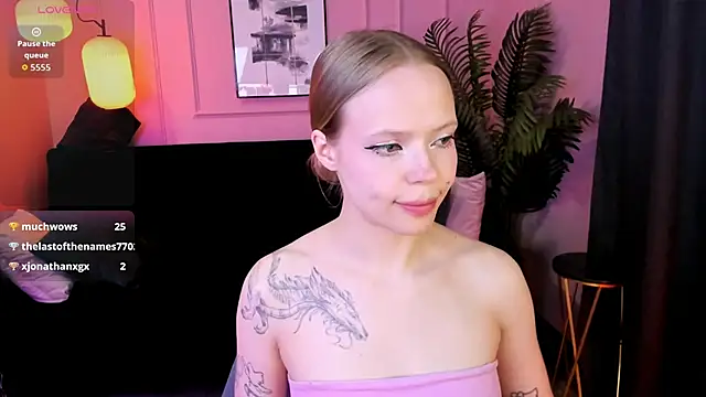 lucy loy online show from 04-26-26, 04:26