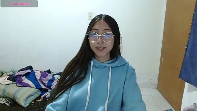 Nanylux online show from 04-23-26, 04:14