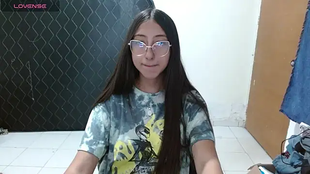 Nanylux online show from 05-03-26, 03:56
