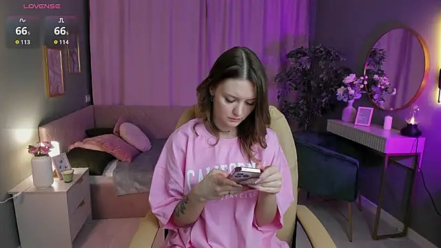 Snapshot of Ursula_Andres chatting on 03-07-26, 01:02 Ursula Andres online show from 03-07-26, 01:02