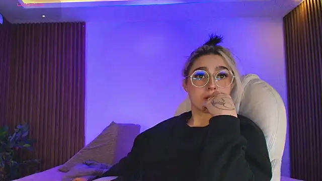 GabyRose9 online show from 02-25-26, 07:23