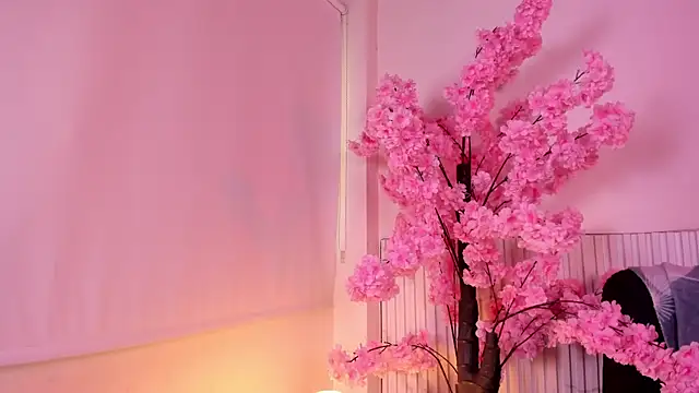 Snapshot of Nicole_diaz7 chatting on 11-24-25, 01:11 Nicole diaz7 online show from 11-24-25, 01:11