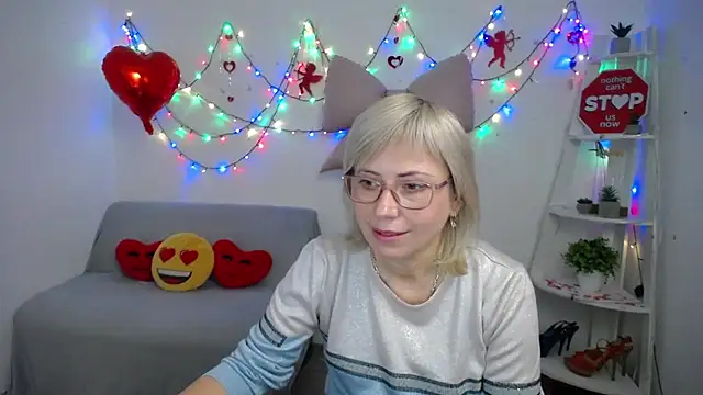 LaurenWishy online show from 02-09-26, 07:01