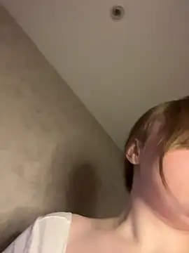 Snapshot of _whorimi chatting on 02-27-26, 04:40 whorimi online show from 02-27-26, 04:40