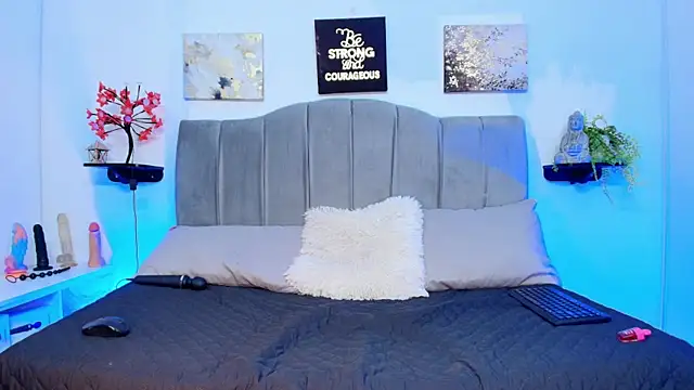 Snapshot of Maddy__Jones chatting on 01-10-26, 07:48 Maddy Jones online show from 01-10-26, 07:48