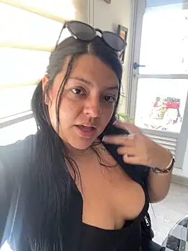 Snapshot of catbunnymmm chatting on 03-07-26, 04:59 catbunnymmm online show from 03-07-26, 04:59