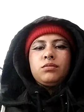 Snapshot of Emmyxxx chatting on 03-06-26, 04:42 Emmyxxx online show from 03-06-26, 04:42