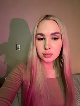 Snapshot of Miss_Alisse chatting on 11-26-25, 06:09 Miss Alisse online show from 11-26-25, 06:09