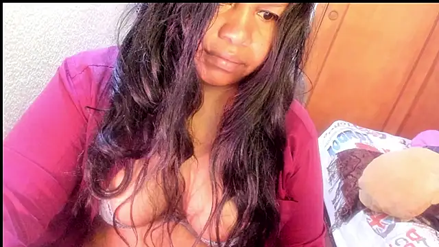 ebonycamelia online show from 04-11-26, 01:15