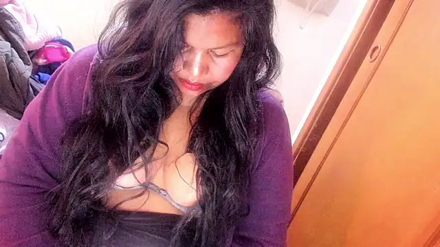 Snapshot of ebonycamelia chatting on 05-25-26, 08:26 ebonycamelia online show from 05-25-26, 08:26