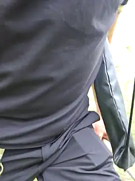 huykkk99 online show from 02-24-26, 05:27