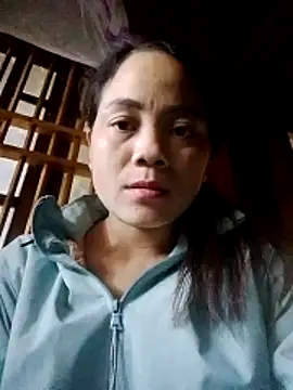 Snapshot of bela-hayes chatting on 11-28-25, 12:57 bela-hayes online show from 11-28-25, 12:57