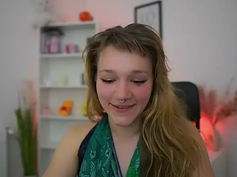 cute brutality online show from 06-18-26, 01:15