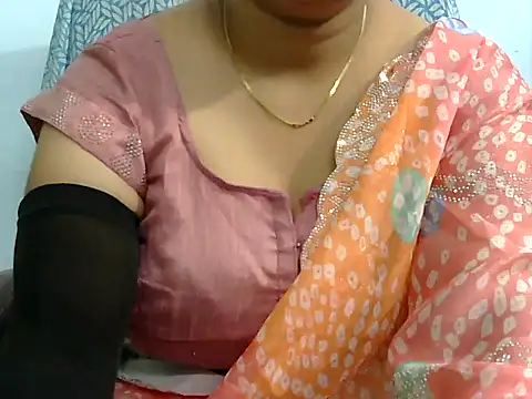 Snapshot of SugarNila chatting on 11-27-25, 05:42 SugarNila online show from 11-27-25, 05:42