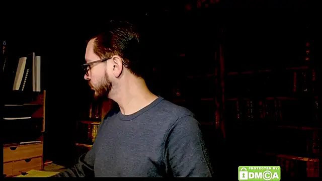 Snapshot of justshutupandwatch chatting on 12-18-25, 11:00 justshutupandwatch online show from 12-18-25, 11:00