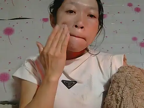 Kim mon online show from 12-14-25, 11:53