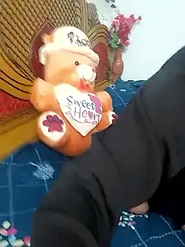 Snapshot of Sonia_baby1 chatting on 01-12-26, 08:52 Sonia baby1 online show from 01-12-26, 08:52