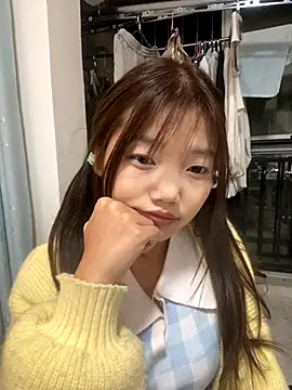 Snapshot of xixi-281 chatting on 11-19-25, 03:34 xixi-281 online show from 11-19-25, 03:34