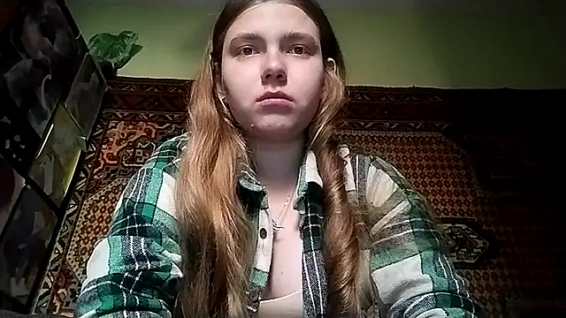 KikiBang online show from 11-25-25, 09:20