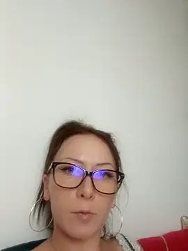 Snapshot of AleinaX chatting on 11-19-25, 09:48 AleinaX online show from 11-19-25, 09:48