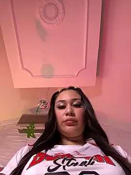 Snapshot of kylie_pregnat chatting on 11-26-25, 01:01 kylie pregnat online show from 11-26-25, 01:01