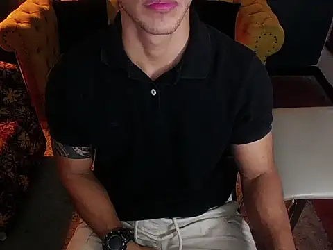 Snapshot of tayler_luke chatting on 12-18-25, 01:22 tayler luke online show from 12-18-25, 01:22