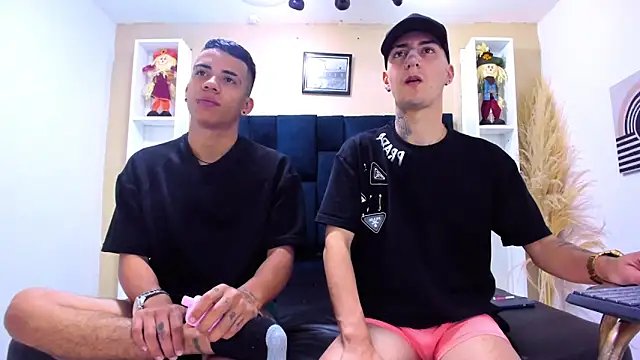 DamianAndMAximoo online show from 12-02-25, 11:59