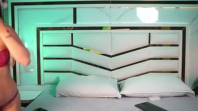 luciana agudelo online show from 12-16-25, 07:19