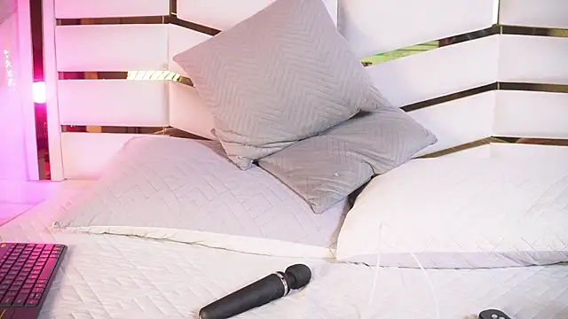 luciana agudelo online show from 03-07-26, 07:11