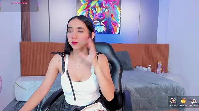 Snapshot of princess_bigboobs19 chatting on 11-28-25, 06:43 princess bigboobs19 online show from 11-28-25, 06:43